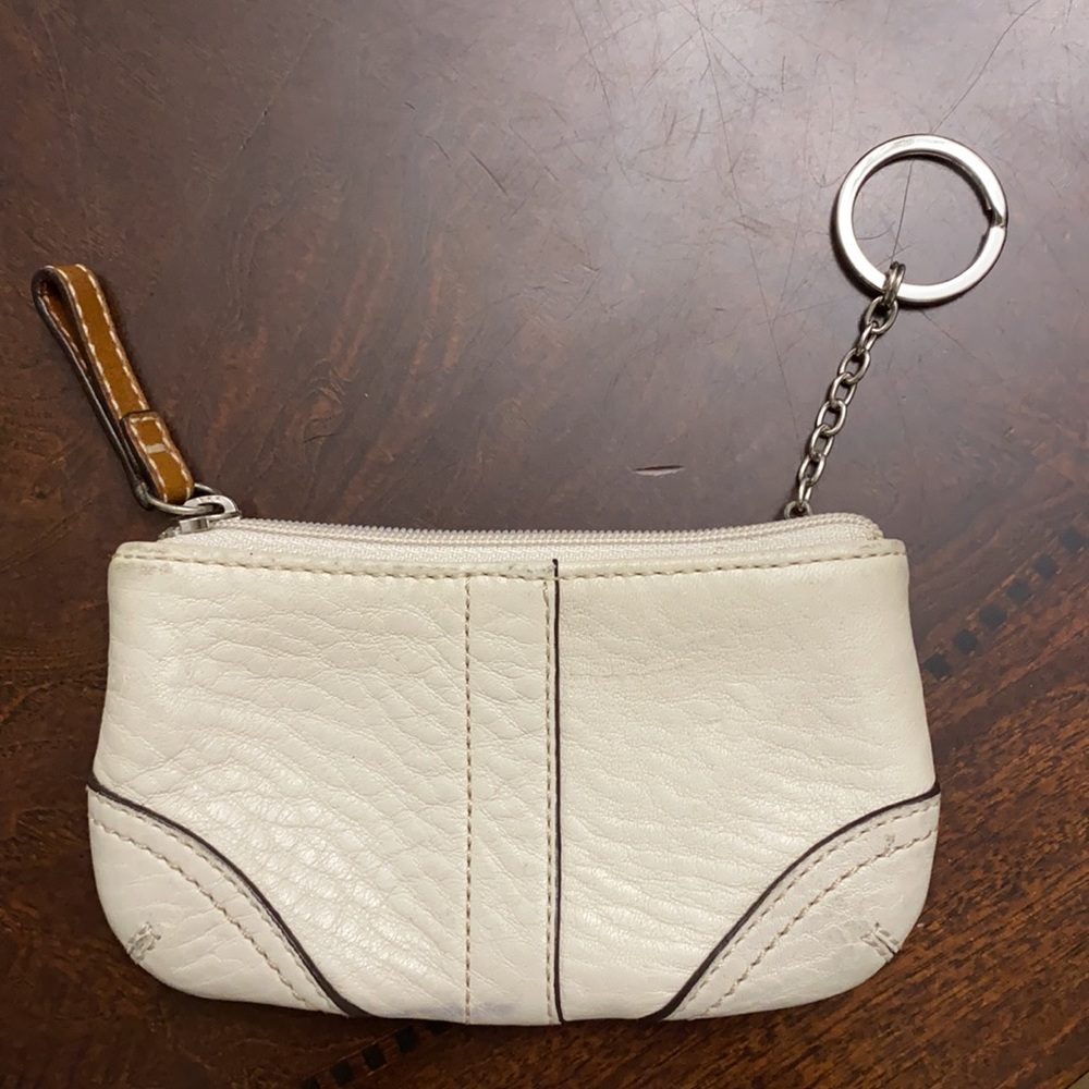 COACH CREAM PEBBLED LEATHER COIN PURSE KEYCHAIN